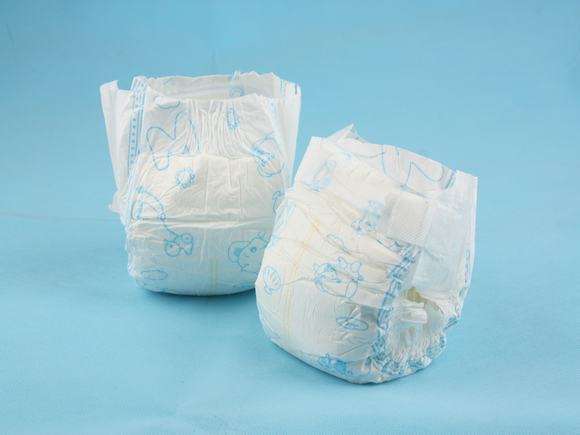 嬰兒（ér）紙尿褲多久更換一次才合適（shì）